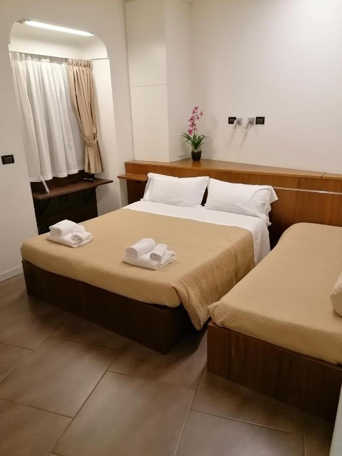 Accomodation Verona - City Centre ภายนอก รูปภาพ