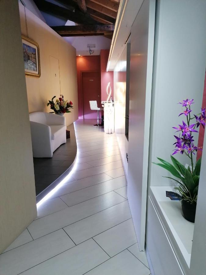 Accomodation Verona - City Centre ภายนอก รูปภาพ