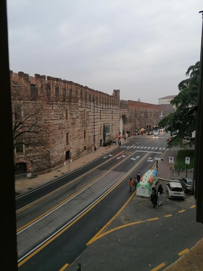 Accomodation Verona - City Centre ภายนอก รูปภาพ