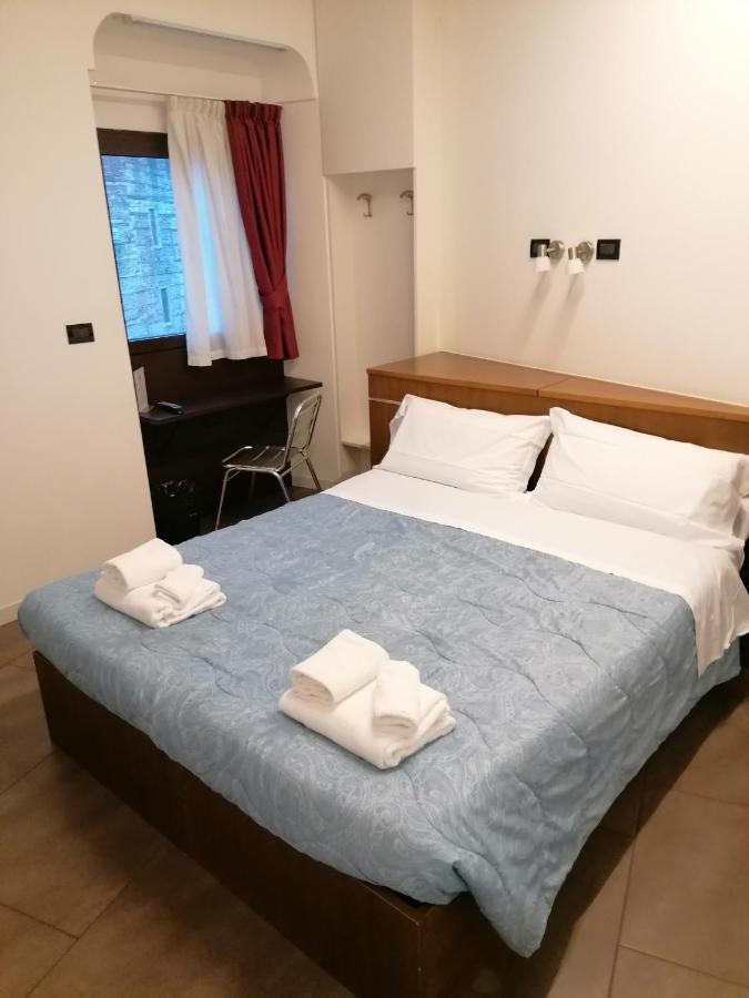 Accomodation Verona - City Centre ภายนอก รูปภาพ