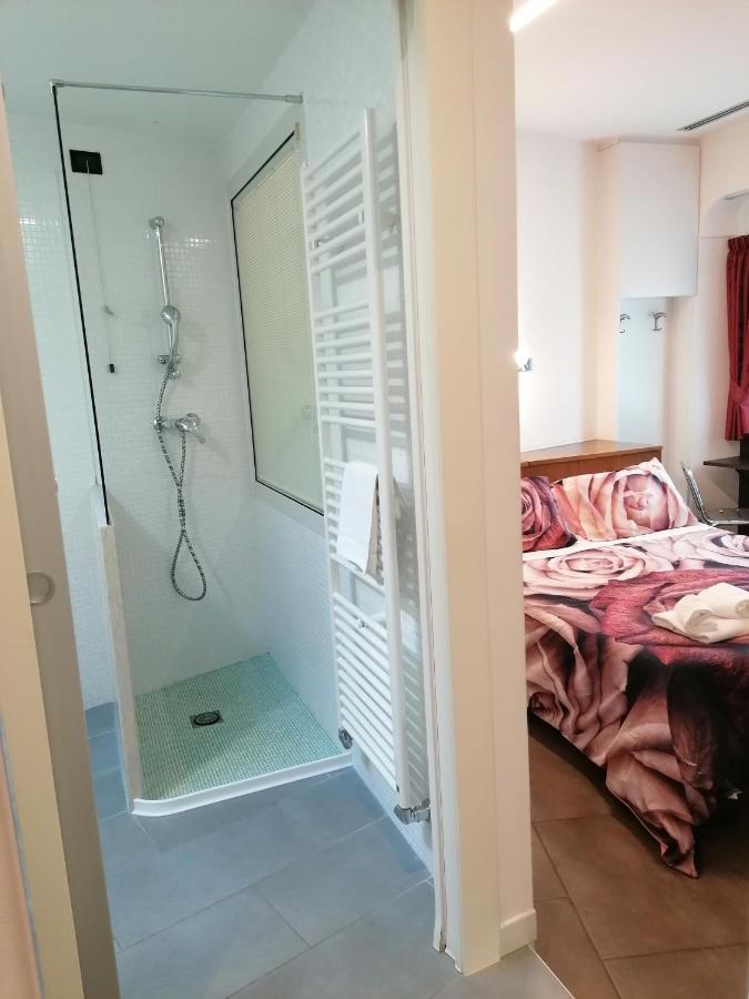 Accomodation Verona - City Centre ภายนอก รูปภาพ
