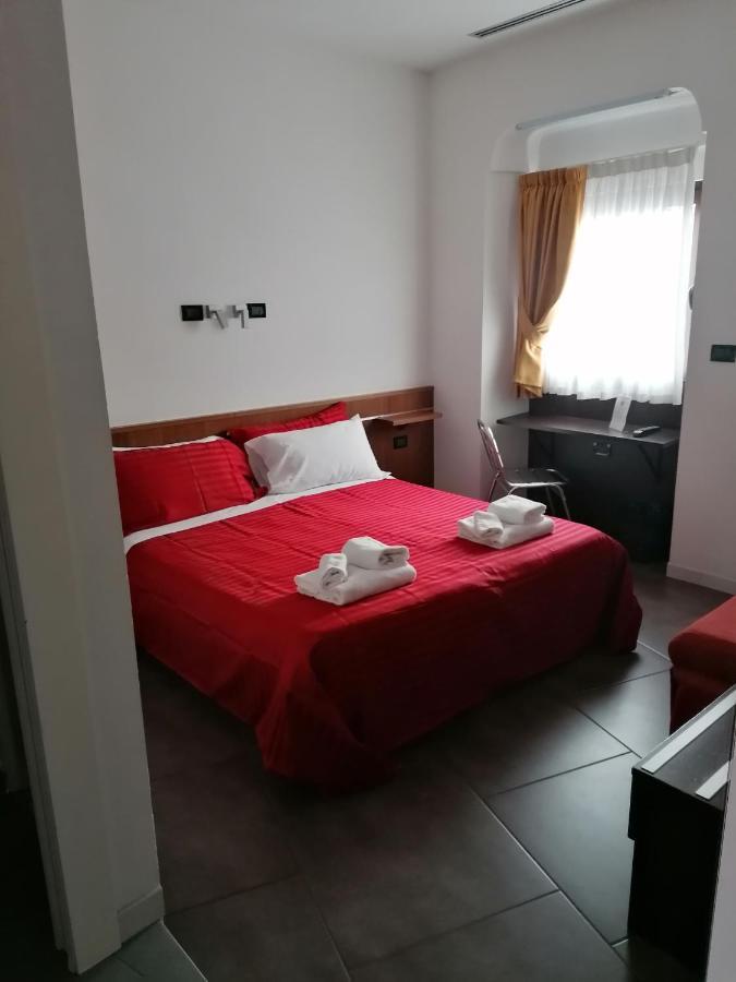 Accomodation Verona - City Centre ภายนอก รูปภาพ