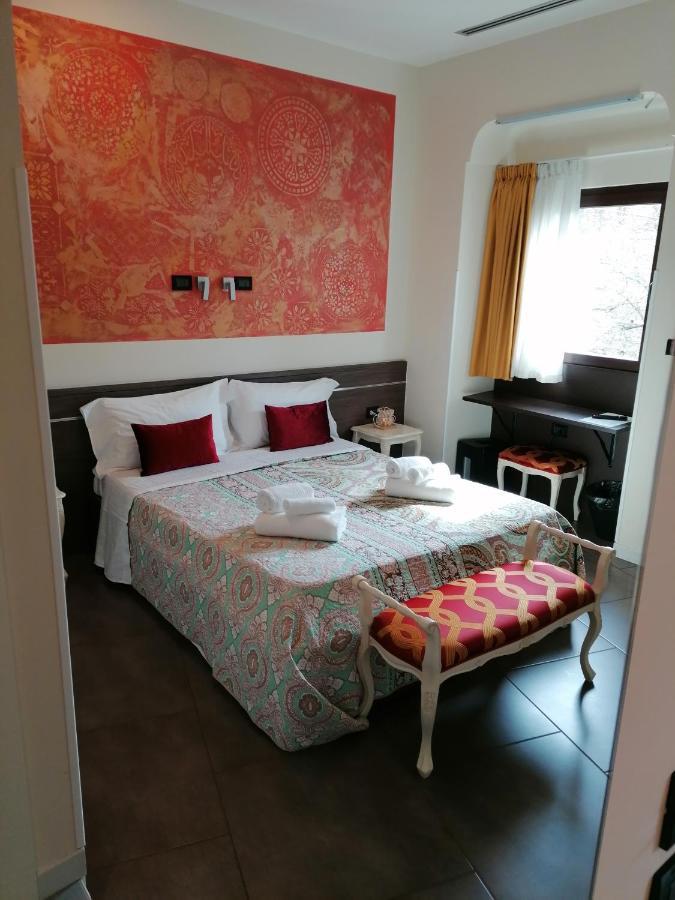 Accomodation Verona - City Centre ภายนอก รูปภาพ